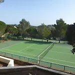 Villa 32 L Sport Court & Pool L Shellter *